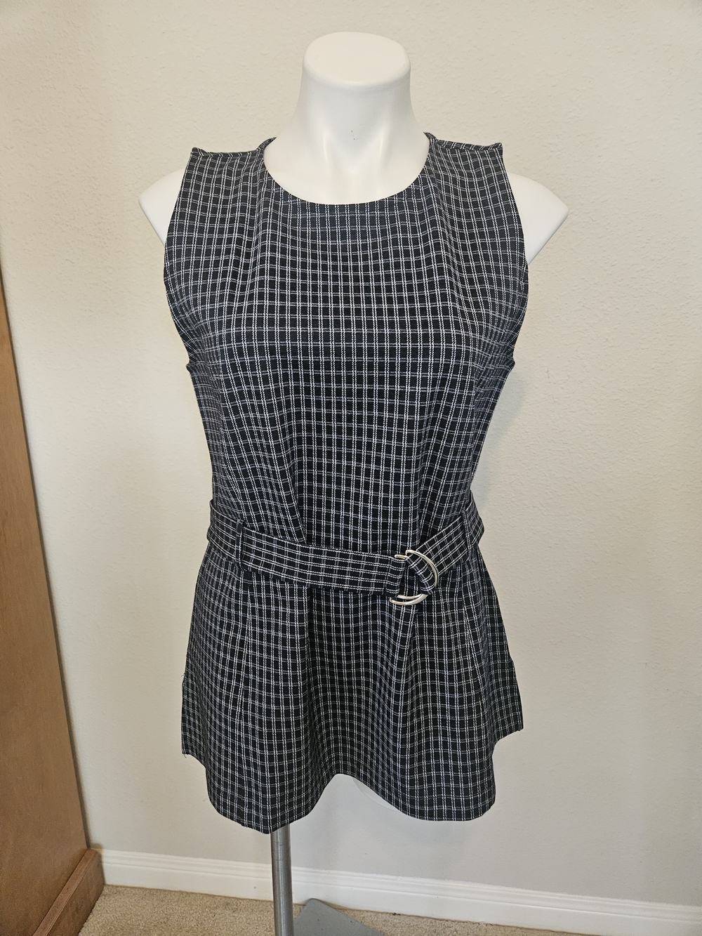 Ann Taylor Sleeveless Navy & White Plaid Belted Tunic Top